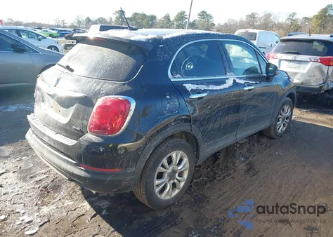 2016 Fiat 500X Lounge z USA, uszkodzony, nr VIN ZFBCFYDT3GP494826